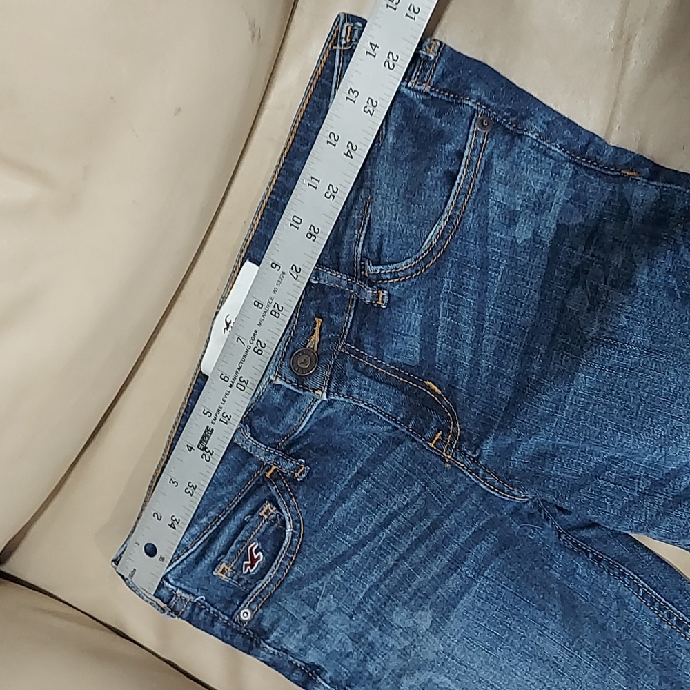 Hollister size 5 or 27 floral side skinny jeans. - Picture 2 of 7